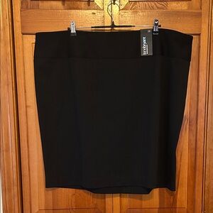 Lane Bryant Classic Black Pencil Skirt Plus Size 28 NWT Stretch Workwear Midi